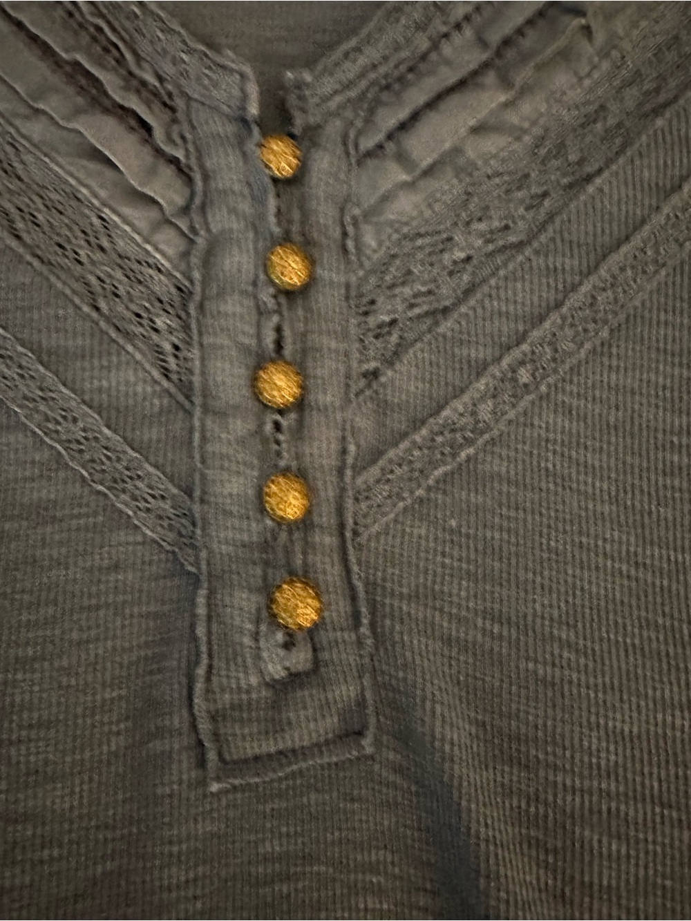 Lucky Brand V-Neck Lightweight Ribbed Knit Top in Slate Blue - Size L - Picture 5 of 8